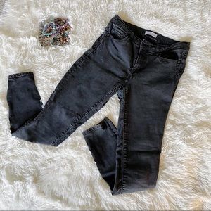 ❌SOLD❌ The Loft Black Skinny Jeans